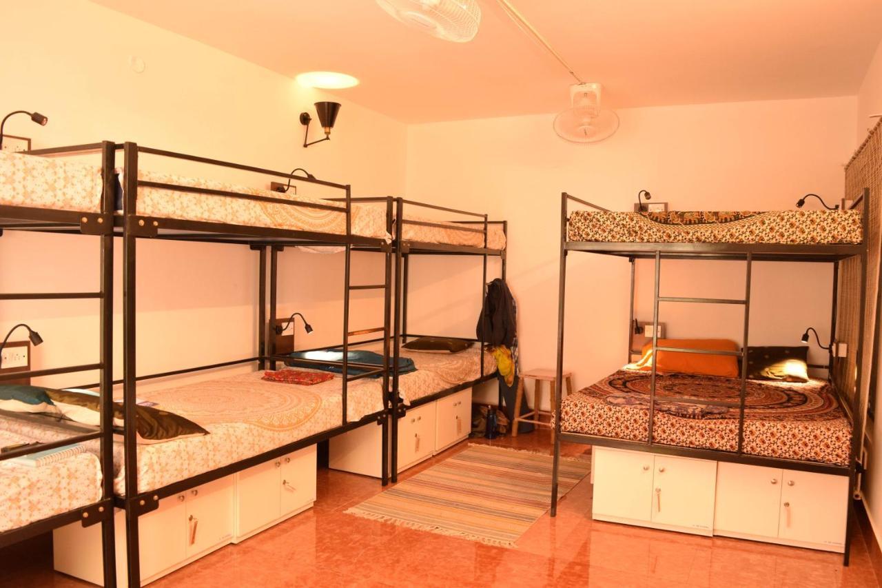 Be Animal Hostel Бангалор Экстерьер фото